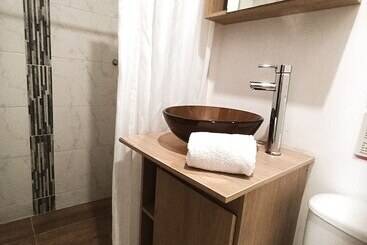 Laureles Guest House Lgh