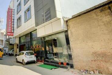 酒店 Smart Signature Delhi Airport