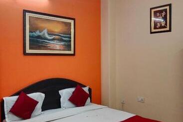 Collection O Hotel Pal Avadh