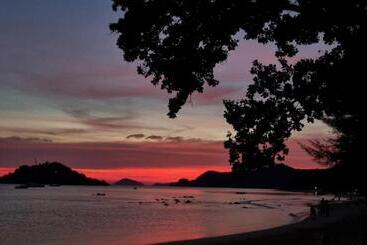 هتل Tk Beach Resort Koh Mak