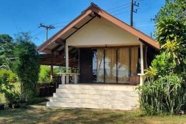 هتل Tk Beach Resort Koh Mak