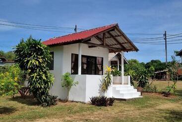 هتل Tk Beach Resort Koh Mak