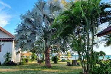 هتل Tk Beach Resort Koh Mak