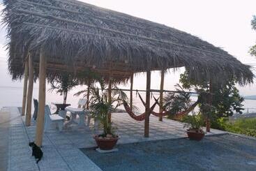 هاستل Thảo Trân