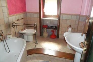 B&b Pinkhouse