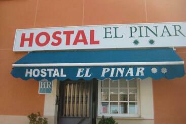 پانسیون Hostal El Pinar