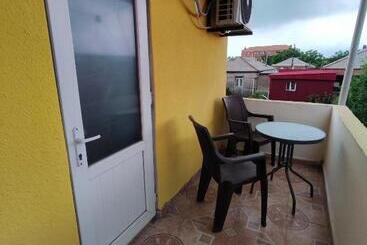 پانسیون Kobuleti Guest House