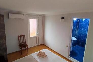 پانسیون Kobuleti Guest House