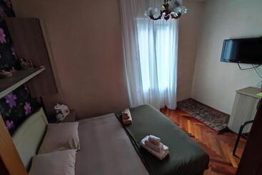پانسیون Kobuleti Guest House
