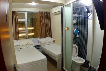 هاستل Wellyet Guest House