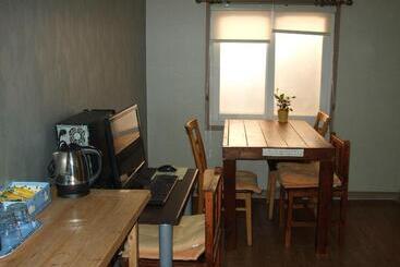 Birdsnest Hostel Hongdae Foreigner Only