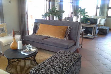 هتل Acacia Farm Lodge