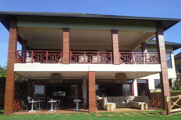 هتل Acacia Farm Lodge