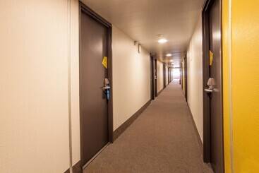 B&b Hotel Bourges 2