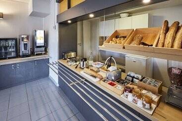 B&b Hotel Bourges 2