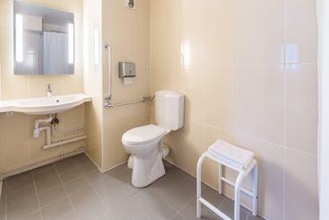 B&b Hotel Bourges 2