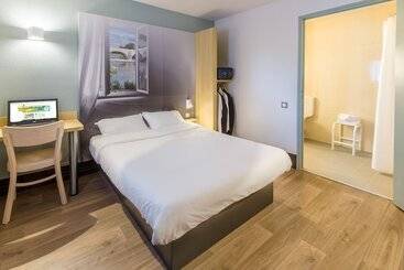 B&b Hotel Bourges 2