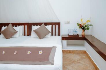 هتل Blue Sky Beach Resort