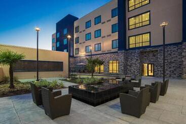 هتل Courtyard By Marriott Houston Katy Mills