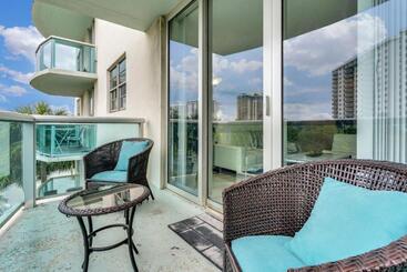 هتل Sunny Isles Ocean Reserve Condo Apartments