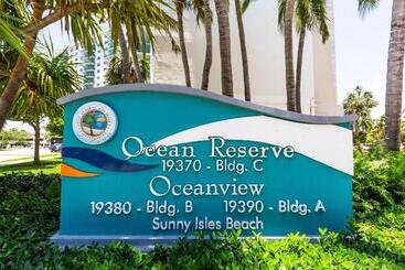 هتل Sunny Isles Ocean Reserve Condo Apartments