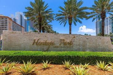 هتل Sunny Isles Ocean Reserve Condo Apartments