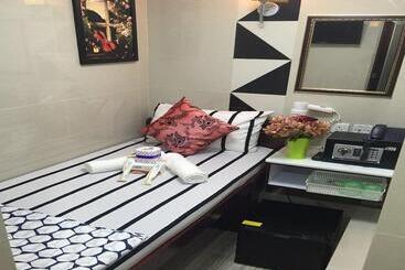 هتل Skylark Hostel