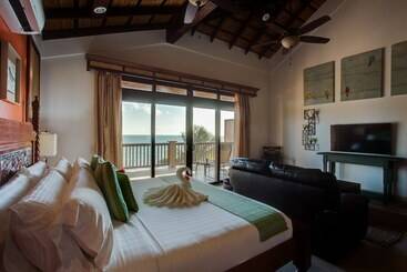 هتل Villa Margarita At Jaguar Reef