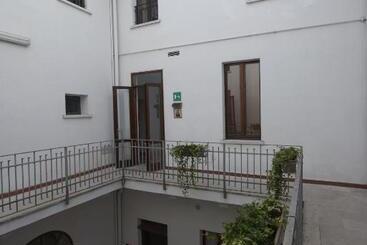 پانسیون Residenza Accademia