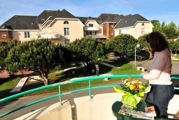 استراحتگاه Azureva Pornichet Baie De La Baule