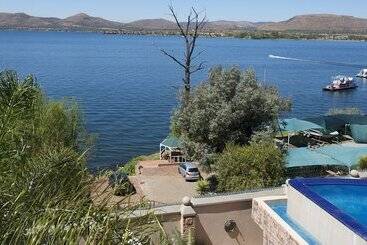 Kosmos Manor - Hartbeespoort
