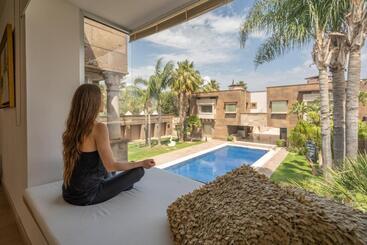 Casa Dell Arte Hotel Of Arts & Leisure