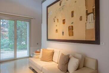 Casa Dell Arte Hotel Of Arts & Leisure