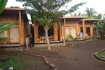 هتل Beach Box Bungalows