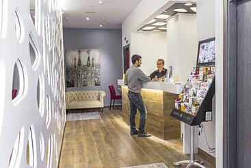 هتل Boutique Hostemplo Sagrada Familia