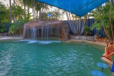 هتل Grange Resort Hervey Bay