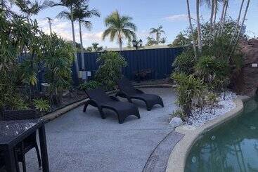 هتل Grange Resort Hervey Bay