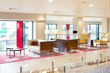 هتل Hyatt Place West London Hayes
