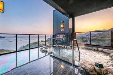 هتل Livemax Resort Miyahama Ocean View