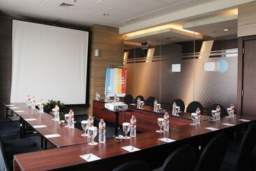 Vasaka Hotel Jakarta Managed By Dafam