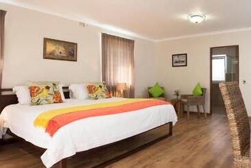 Lala Panzi B&b