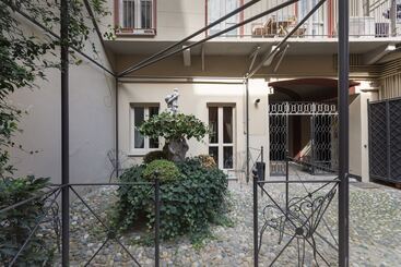 Porta Palace Apartments