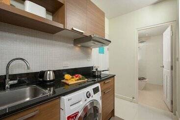 Lago Apartments By Tropiclook