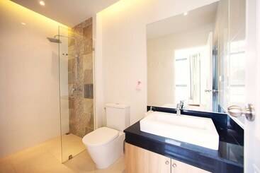 Lago Apartments By Tropiclook