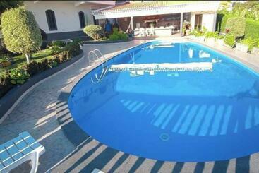Arcos Grand Suites With Pool - Calheta
