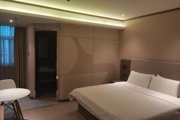 Hanting Hotel Zhengzhou Shangding Road