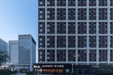 هتل Madison Jinan Olympics Center