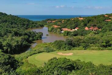 هتل Zimbali Lodge By Dream Resorts