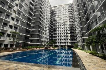 Family Suite 1br With Balcony In Moa Pasay City