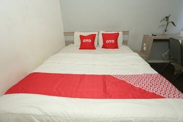هتل Oyo 92318 Elis Rooms